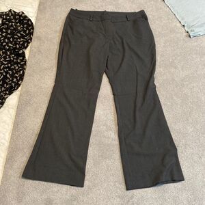 Worthington modern fit petite pants size 14 dark gray back pockets, front pocket